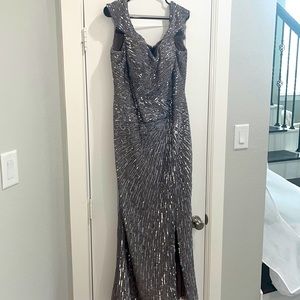 COPY - RENE RUIZ Stunning “Mother of the Bride” dress worn only ONCE!